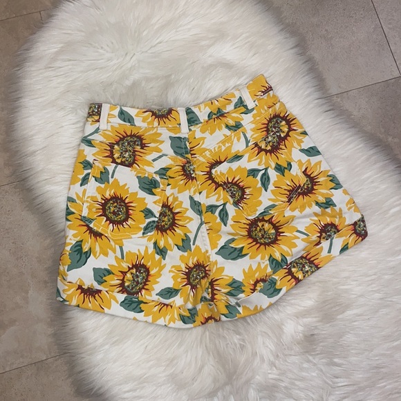 American Apparel Sunflower Print Denim Shorts - Picture 9 of 13
